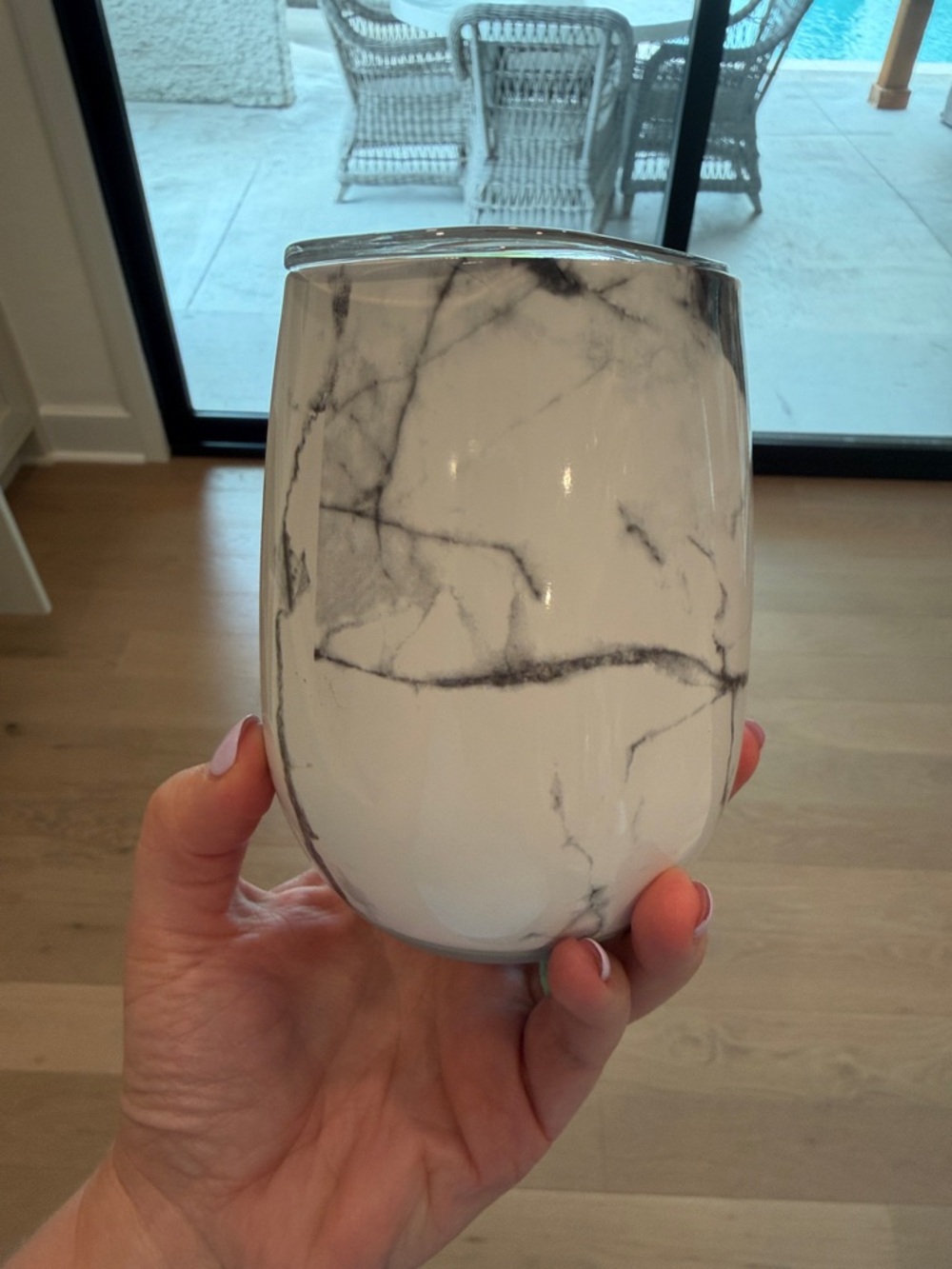 Swig Marble-Pattern Insulated Tumbler - White and Gray